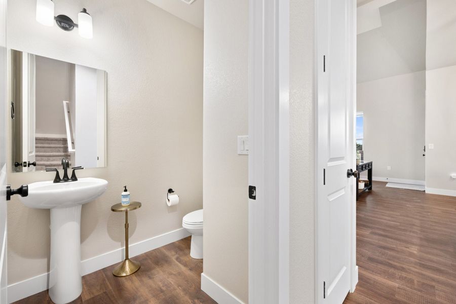Furnished interior view inside a new home in Vernazza, Windsor (Image 18).