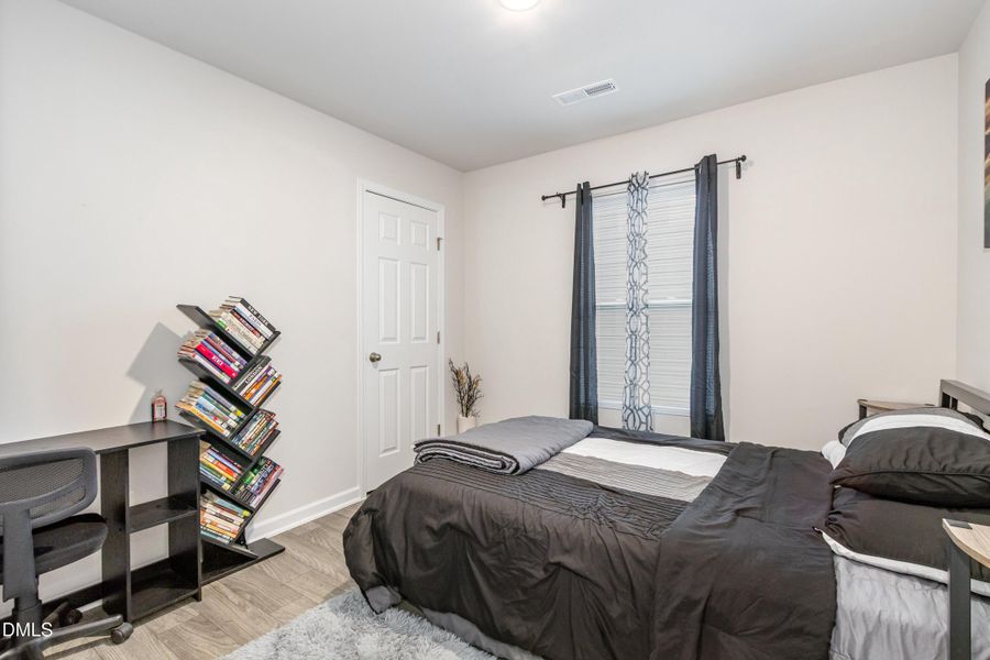 023_img_2749-edit_420 023_img_2749-edit_420