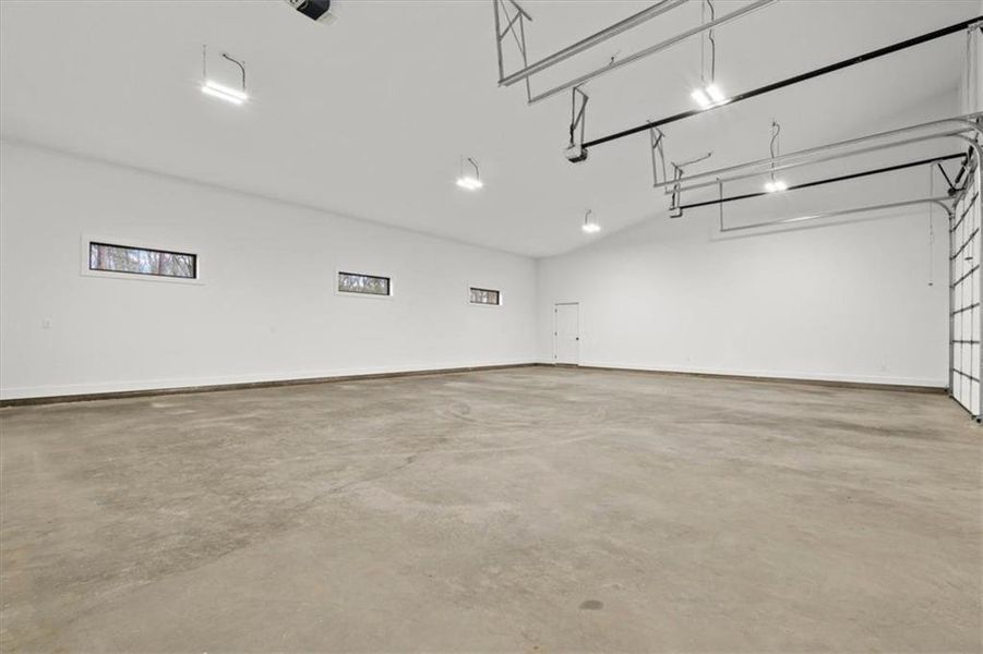 Spacious, unfurnished interior of a new home in , Waco (Image 40). Spacious, unfurnished interior of a new home in , Waco (Image 40).