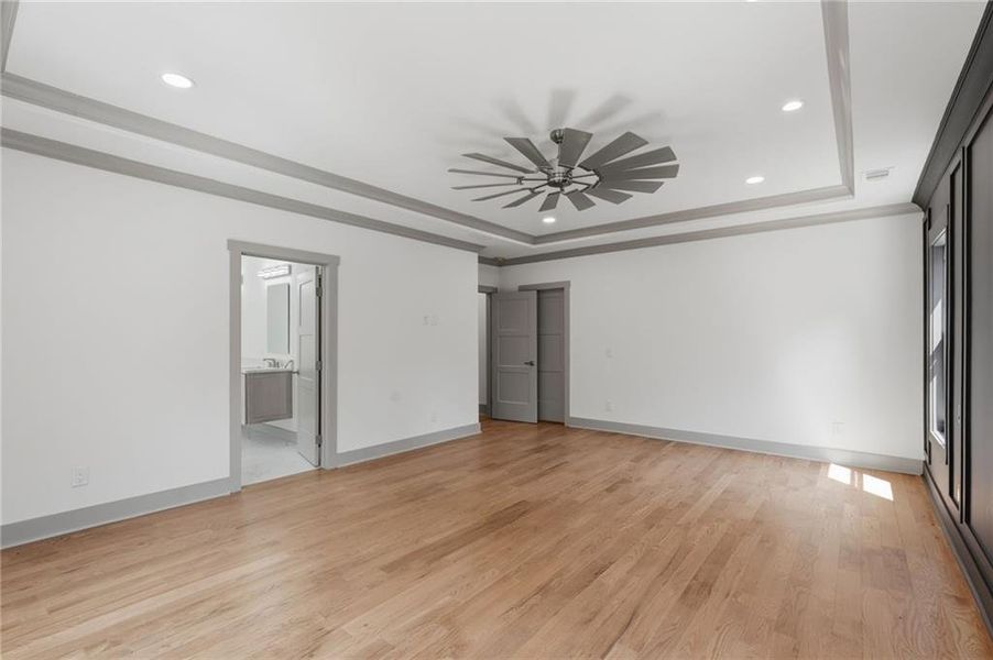 Spacious, unfurnished interior of a new home in , Roswell (Image 40).