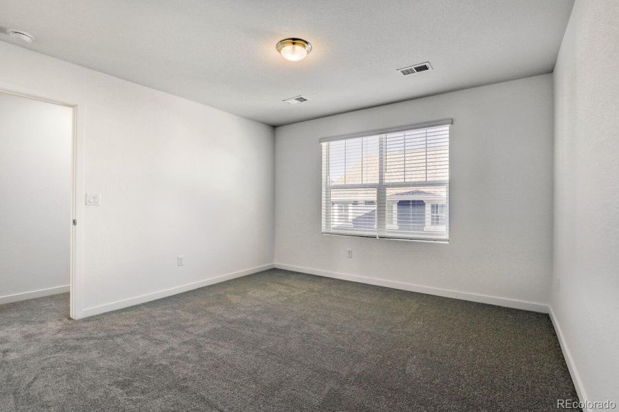 Spacious, unfurnished interior of a new home in Parterre, Thornton (Image 12). Spacious, unfurnished interior of a new home in Parterre, Thornton (Image 12).