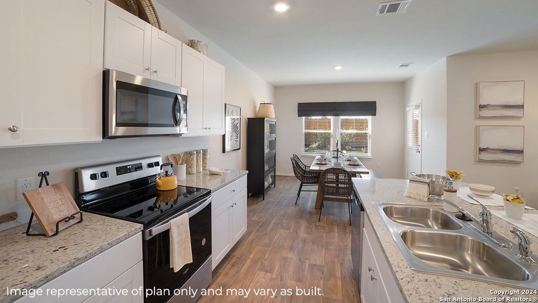 Furnished interior view inside a new home in Laurel Vistas, San Antonio (Image 19). Furnished interior view inside a new home in Laurel Vistas, San Antonio (Image 19).