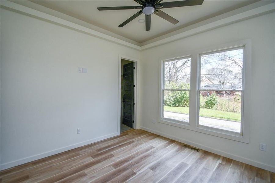 Spacious, unfurnished interior of a new home in , Atlanta (Image 57).