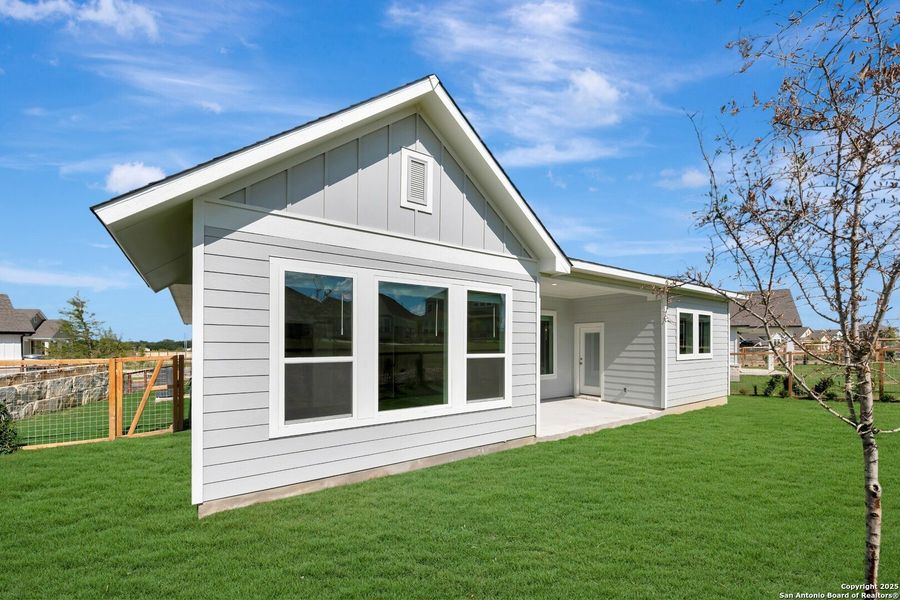 Exterior details and patio area of a home in The Crossvine 55’, Schertz (Image 26).