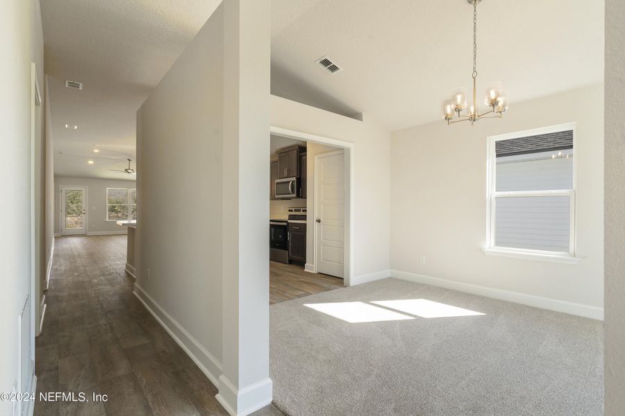 Spacious, unfurnished interior of a new home in Summerglen, Jacksonville (Image 12).