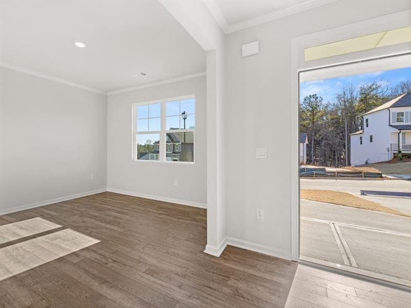 Spacious, unfurnished interior of a new home in Falcon Landing, Gainesville (Image 24).