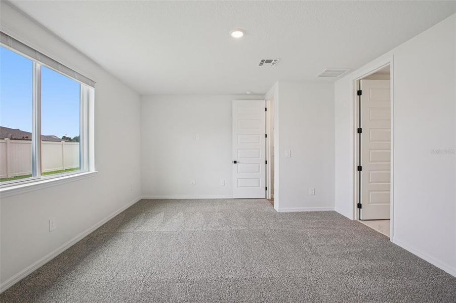 Spacious, unfurnished interior of a new home in Two Rivers - Signature Series, Zephyrhills (Image 36).