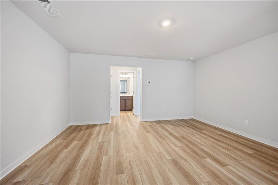 Spacious, unfurnished interior of a new home in Garland Meadows, Cartersville (Image 35).