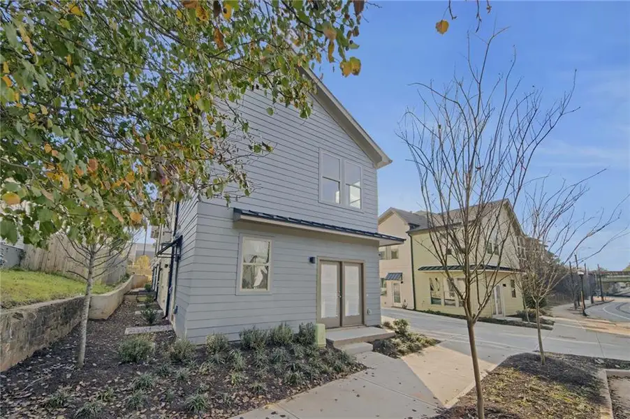 Image 15 of a home in .