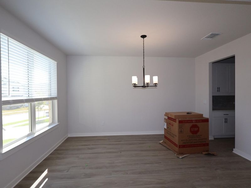 Spacious, unfurnished interior of a new home in Edgewood, Leander (Image 20).