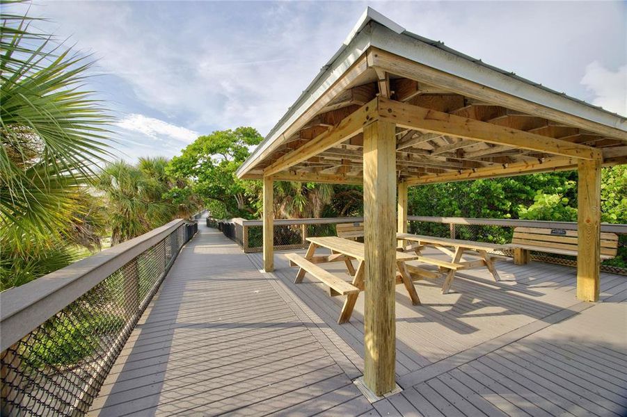 Community amenities in , Nokomis (Image 60).