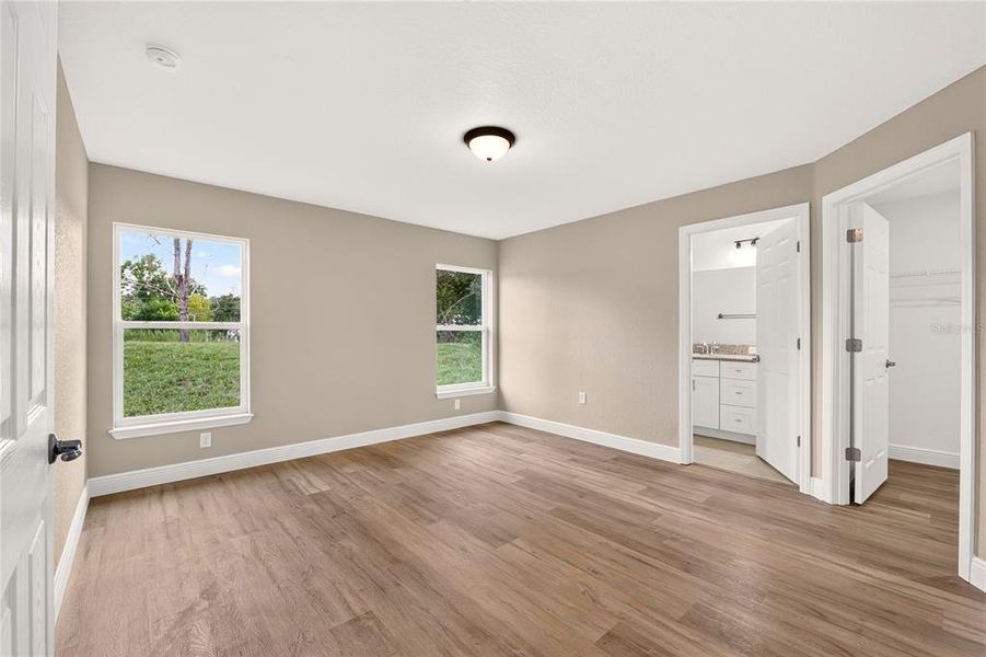 Spacious, unfurnished interior of a new home in , Dunnellon (Image 44).