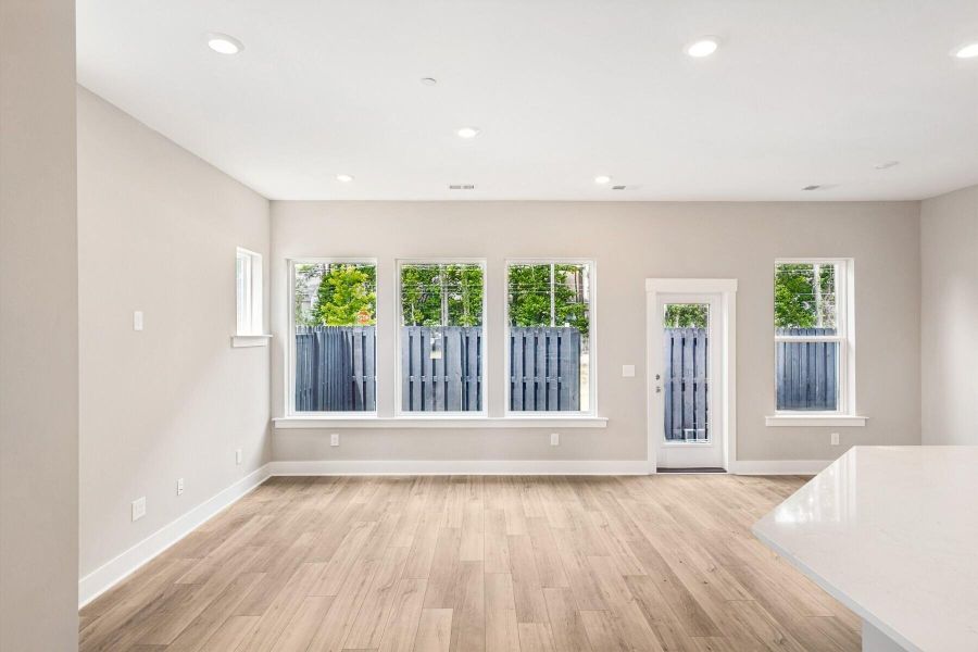 Spacious, unfurnished interior of a new home in , Charleston (Image 20).
