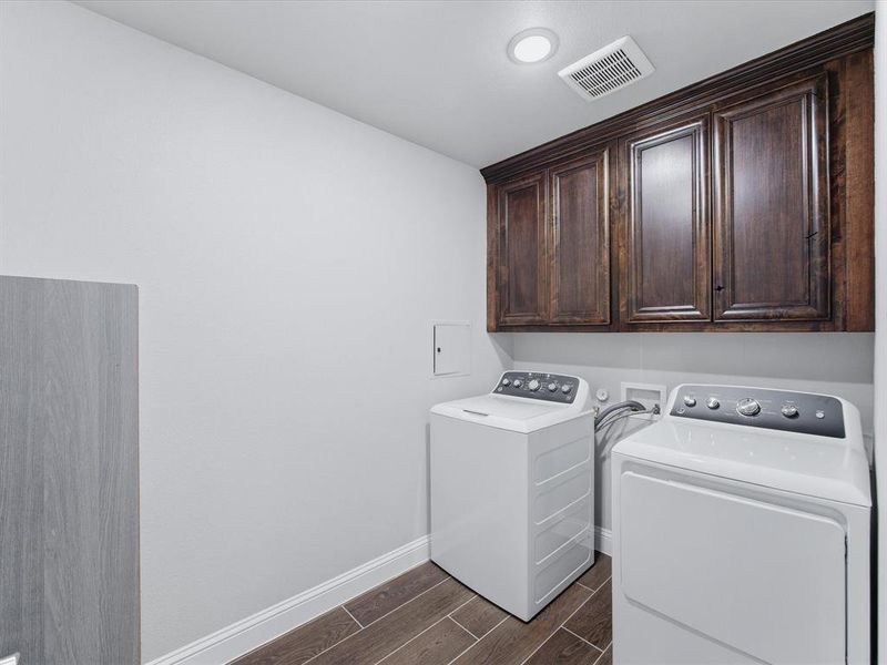 Furnished interior view inside a new home in , Edgewood (Image 13).