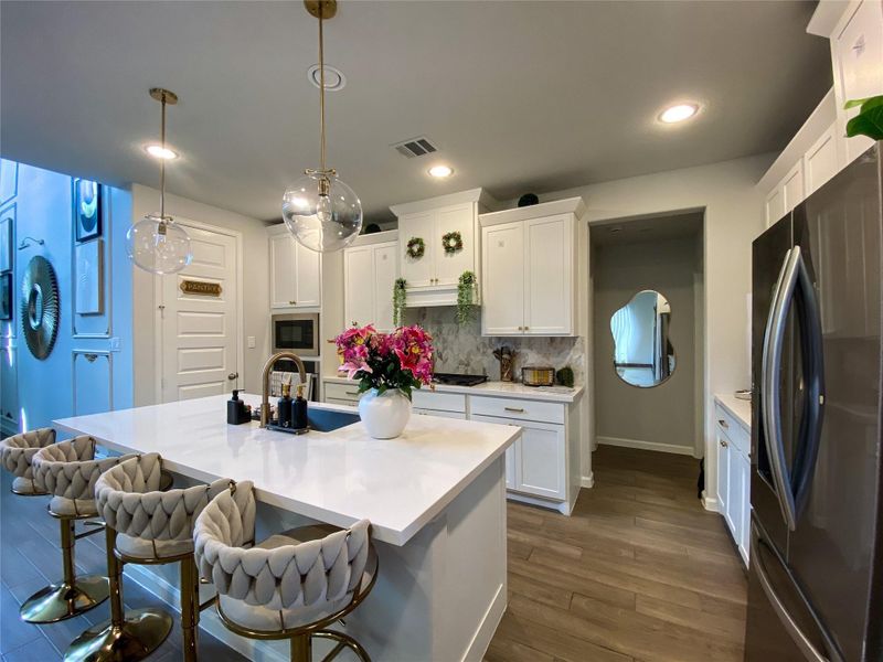 Furnished interior view inside a new home in Stonecreek Estates 50', Richmond (Image 11). Furnished interior view inside a new home in Stonecreek Estates 50', Richmond (Image 11).