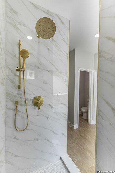 Close-up of interior finishes inside a home in , Eagle Pass (Image 19). Close-up of interior finishes inside a home in , Eagle Pass (Image 19).