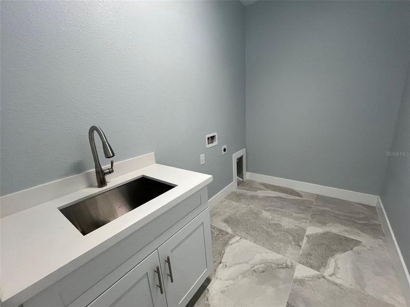 Furnished interior view inside a new home in , Port Charlotte (Image 5).