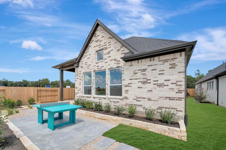 Representative exterior details of a home built from the The Conroe by David Weekley Homes in Walden Creek – Reserve Collection, Montgomery (Image 3).