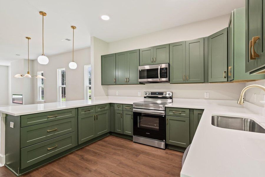 Furnished interior view inside a new home in , Ravenel (Image 9).