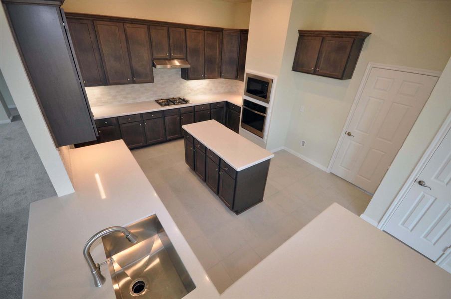 Furnished interior view inside a new home in Pedregal, League City (Image 12).