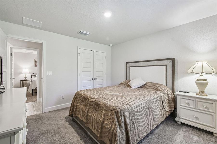 Furnished interior view inside a new home in Sugarmill Woods, Homosassa (Image 54).