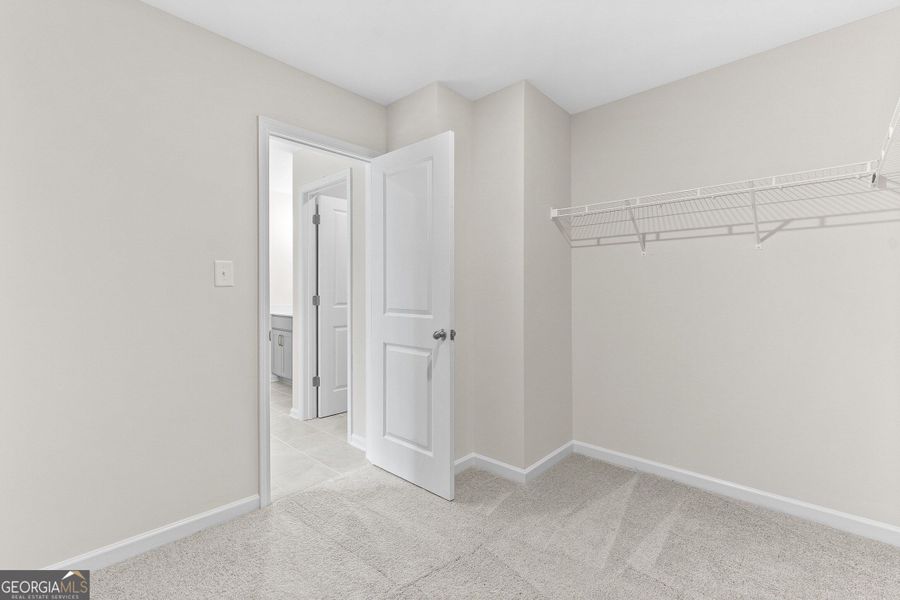 Spacious, unfurnished interior of a new home in Juliette Crossing, Forsyth (Image 21).