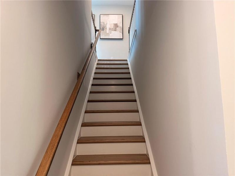 Spacious, unfurnished interior of a new home in Greene Farm, Cartersville (Image 24).