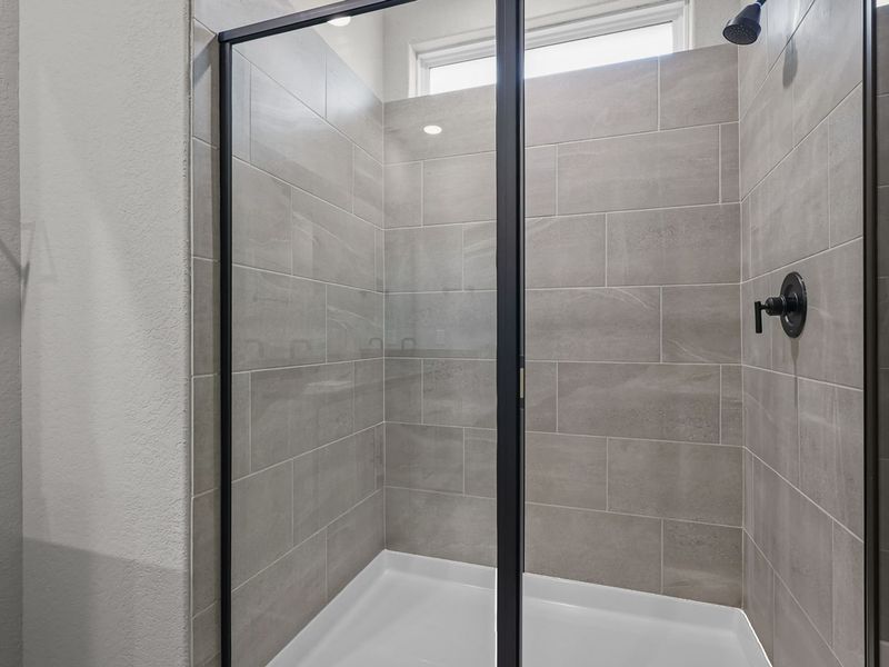 Representative interior finishes for a home built from the The Glenwood E by Davidson Homes LLC in Bricewood, San Antonio (Image 14).