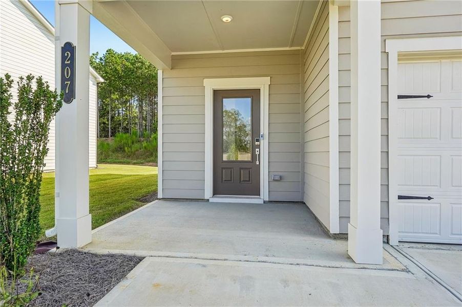 Exterior details and patio area of a home in Heritage River, Euharlee (Image 3). Exterior details and patio area of a home in Heritage River, Euharlee (Image 3).