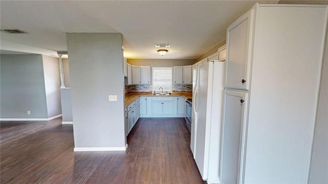 Image 24 of a home in . Image 24 of a home in .