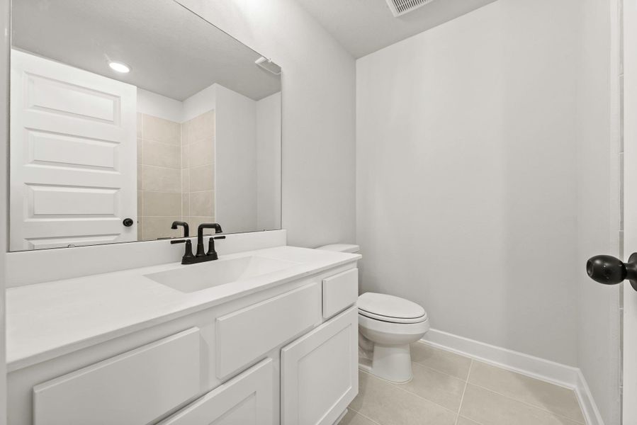 Representative image. Features, selections and colors may vary.