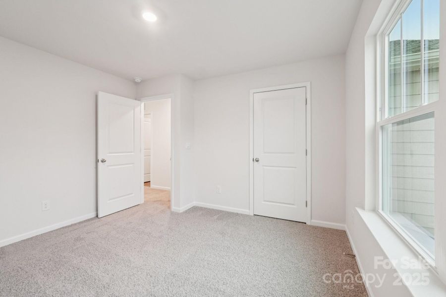 Spacious, unfurnished interior of a new home in Laurelbrook, Sherrills Ford (Image 18).