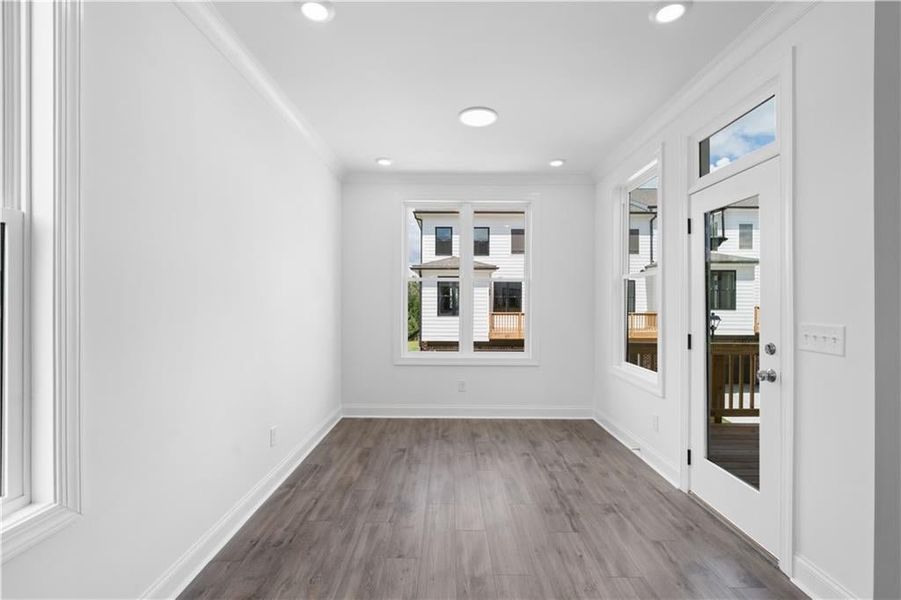 Sunroom for extra living space!! Sunroom for extra living space!!