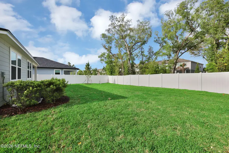 Exterior details and patio area of a home in Double Branch, Middleburg (Image 3).
