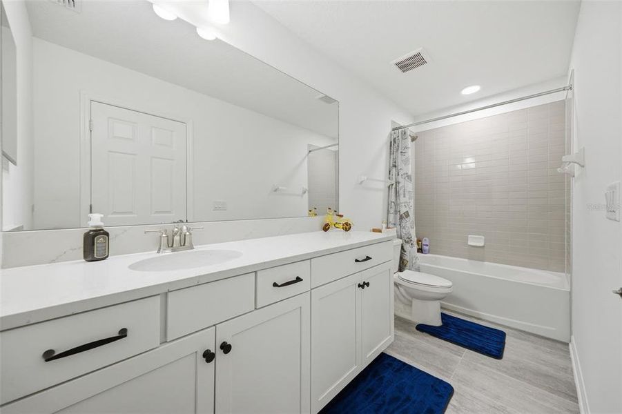 Furnished interior view inside a new home in Whispering Oaks Preserve, Wesley Chapel (Image 63). Furnished interior view inside a new home in Whispering Oaks Preserve, Wesley Chapel (Image 63).