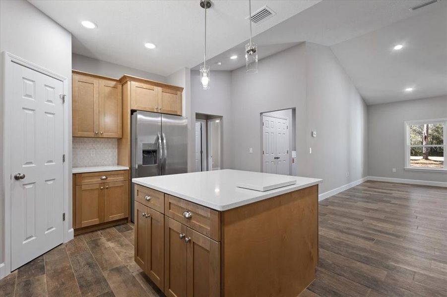 Furnished interior view inside a new home in , Chiefland (Image 12).