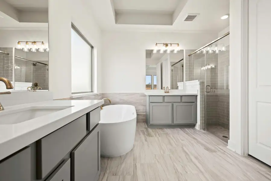 Representative image. Features, specifications, selections and colors may vary. Representative image. Features, specifications, selections and colors may vary.