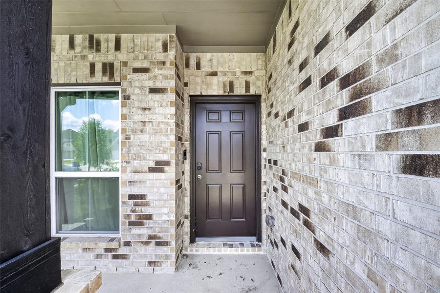 Exterior details and patio area of a home in , Houston (Image 3). Exterior details and patio area of a home in , Houston (Image 3).