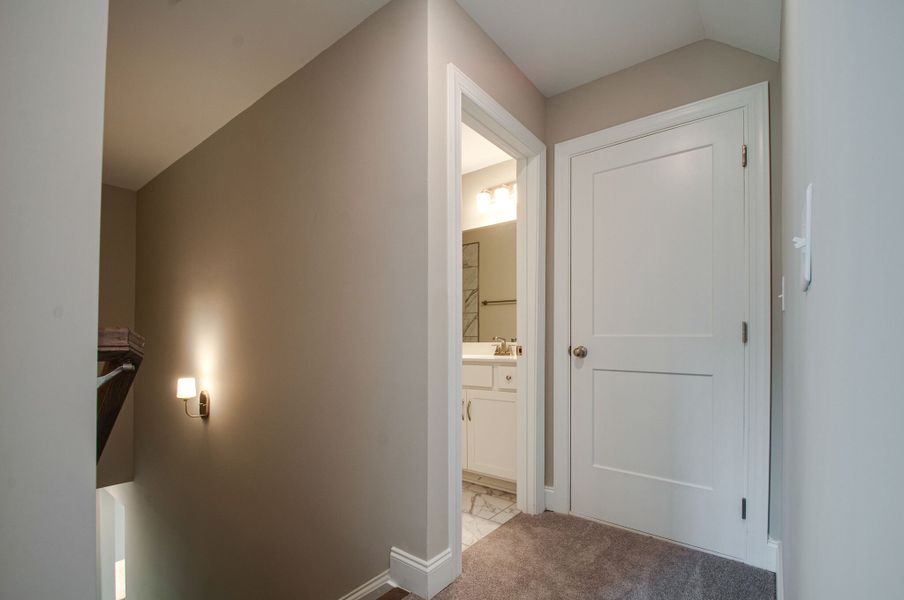 Rutledge III Farmhouse