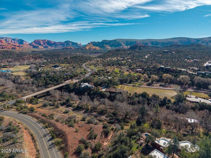 05-10 Amber Cliffs Way-DJI_2025122111070