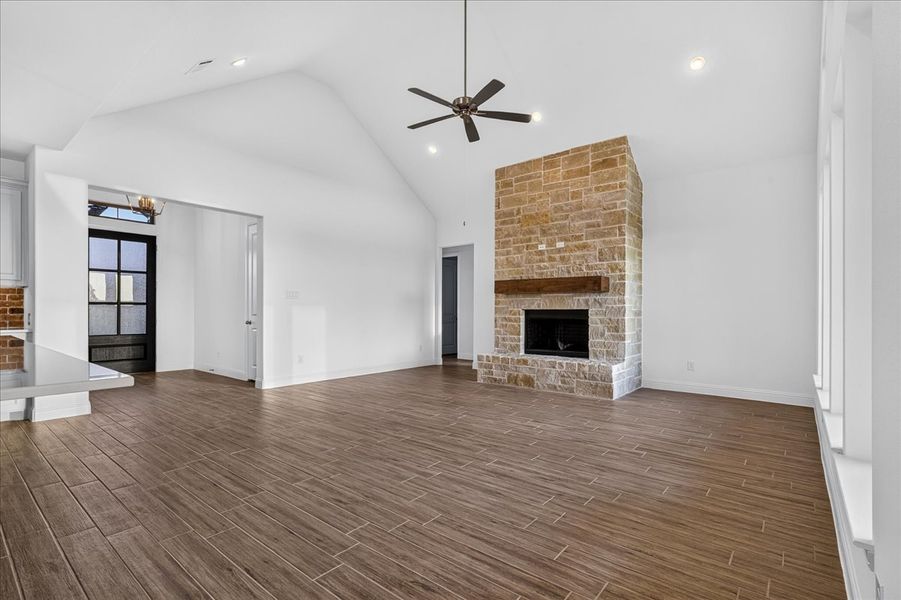 Doug Parr Homes | Fireplace with Mantle and Hearth