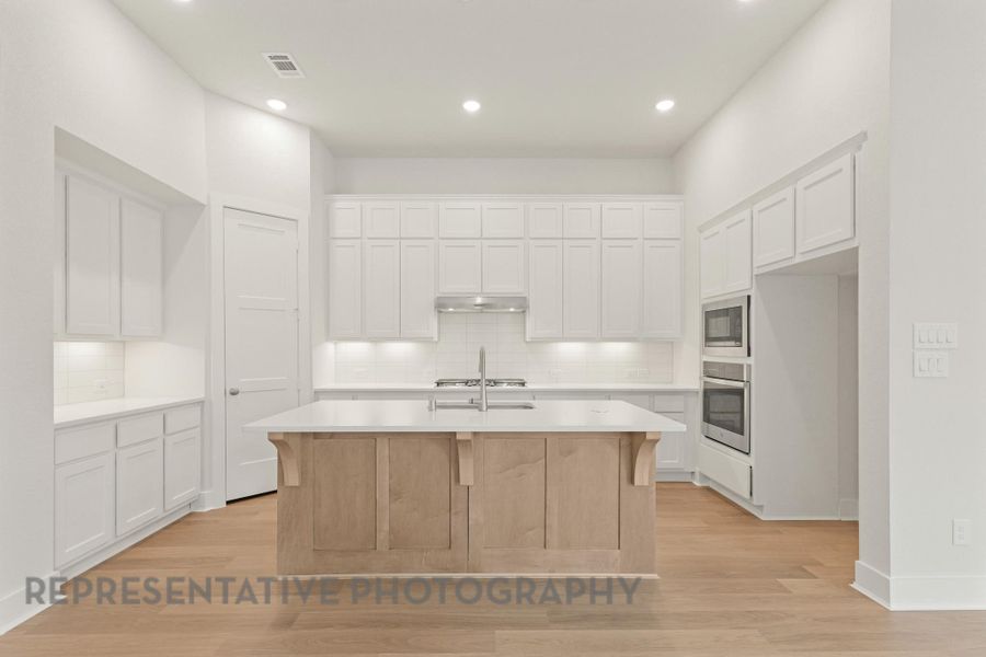 Furnished interior view inside a new home in Evergreen, Conroe (Image 5). Furnished interior view inside a new home in Evergreen, Conroe (Image 5).