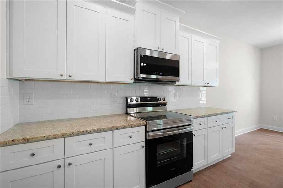 Furnished interior view inside a new home in , Calhoun (Image 6).