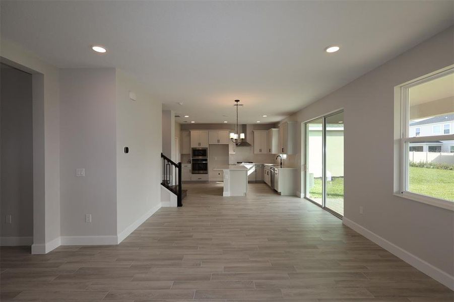 Spacious, unfurnished interior of a new home in Center Lake on the Park, St. Cloud (Image 9).