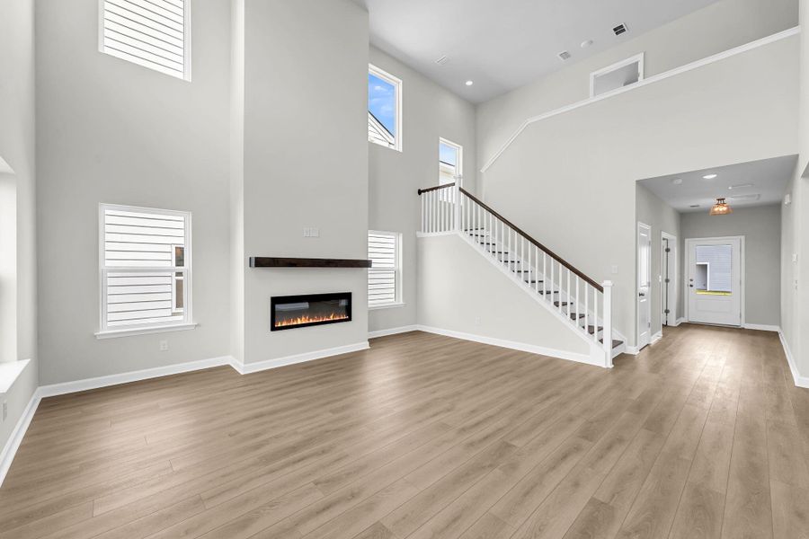 Spacious, unfurnished interior of a new home in , Ravenel (Image 18).