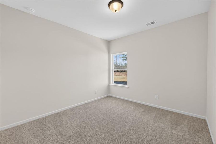 Spacious, unfurnished interior of a new home in Jones Ridge, Dallas (Image 35).