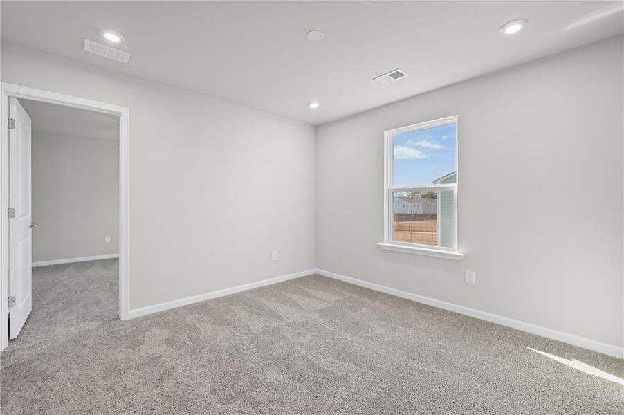 Spacious, unfurnished interior of a new home in Anderson Point, McDonough (Image 23).