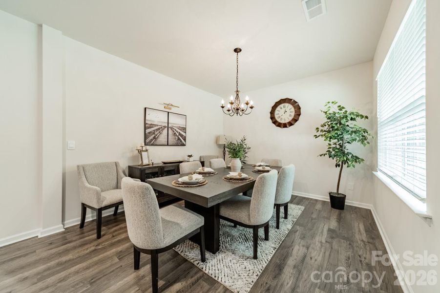 Dining or Flex Space Dining or Flex Space