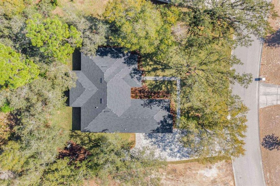 Exterior details and patio area of a home in , Haines City (Image 24).