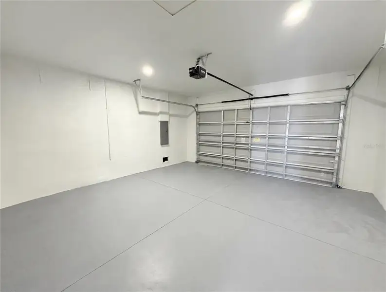 Spacious, unfurnished interior of a new home in , Cape Coral (Image 22). Spacious, unfurnished interior of a new home in , Cape Coral (Image 22).